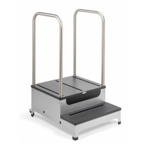 Lateral view two-step weight distribution platform with dual handrails